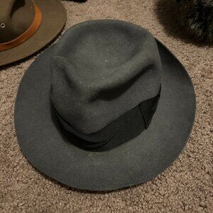 Country Gentleman Wilton Lite Wool Felt Fedora Hat in Grey Men's Medium‎